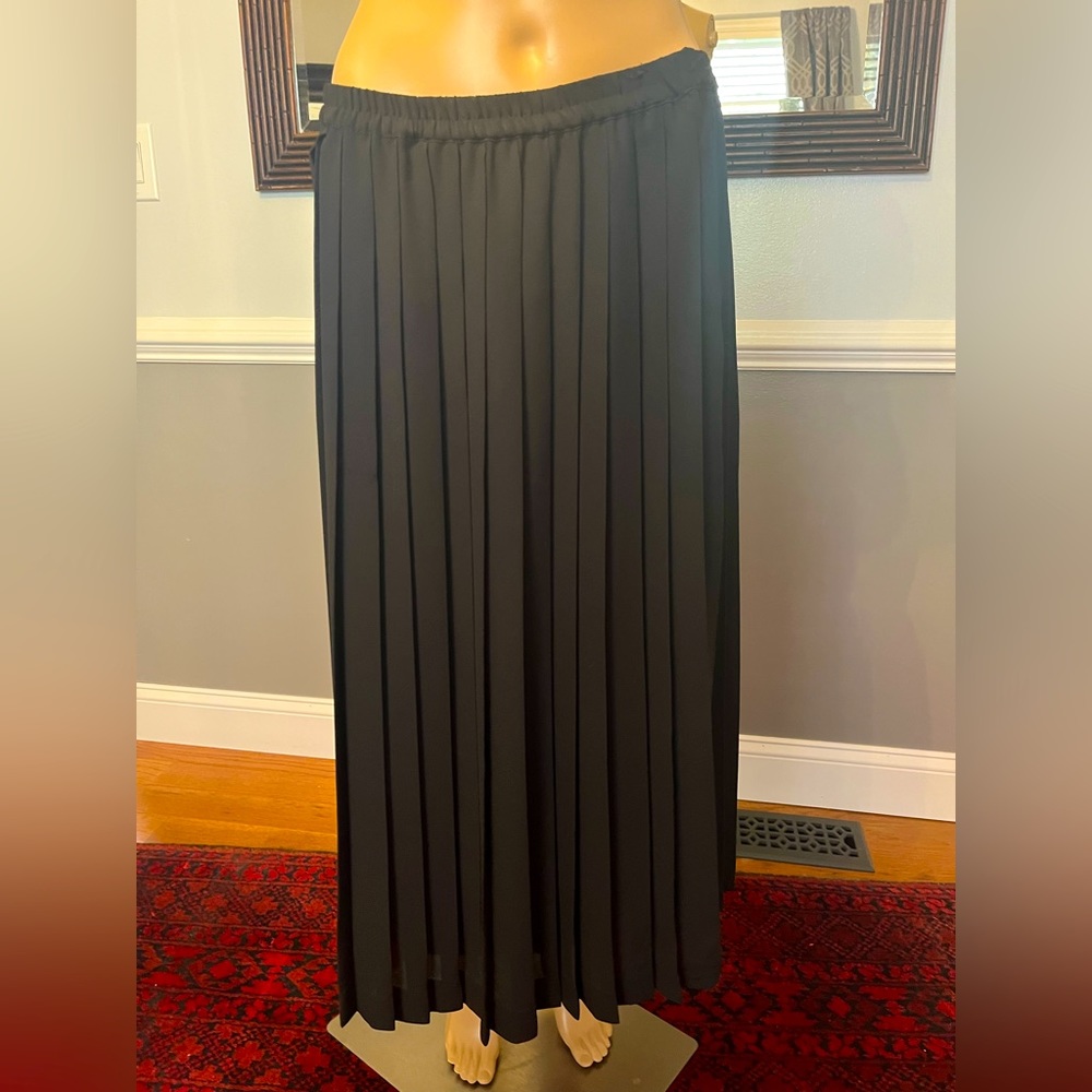 Talbots pleated skirt size 4